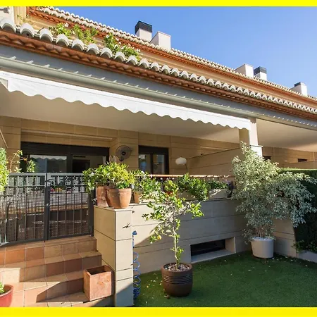 Stylish Townhouse - Facilities *